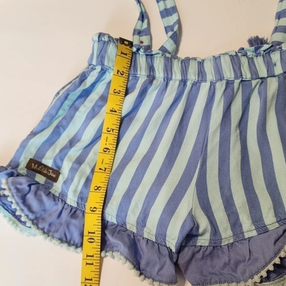 Matilda Jane Ruffle in Suspense shorts size 10